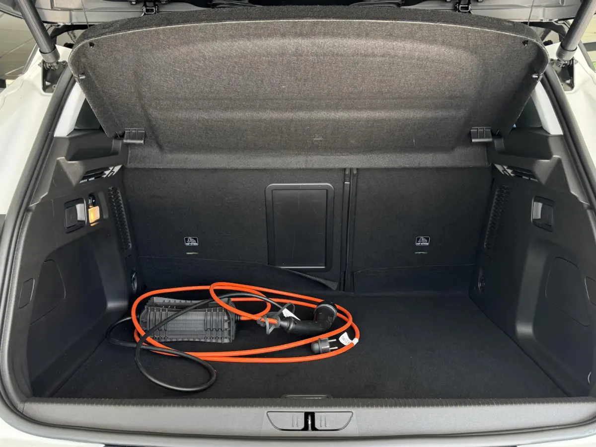 1.6 Turbo Hybrid4 Ultimate | Camera | ACC | Navi | Elektrische achterklep | Clima | Stoelverwarming | Lm velgen | ( Vestiging - Vianen, 0347-371248 )