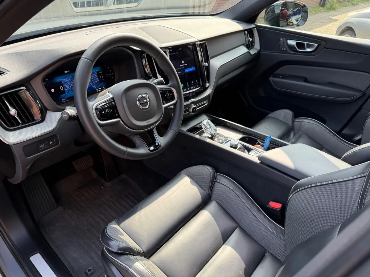 2.0 T6 Plug-in hybrid AWD Ultimate Bright|PANO/TRHK/ACC/CAMERA/