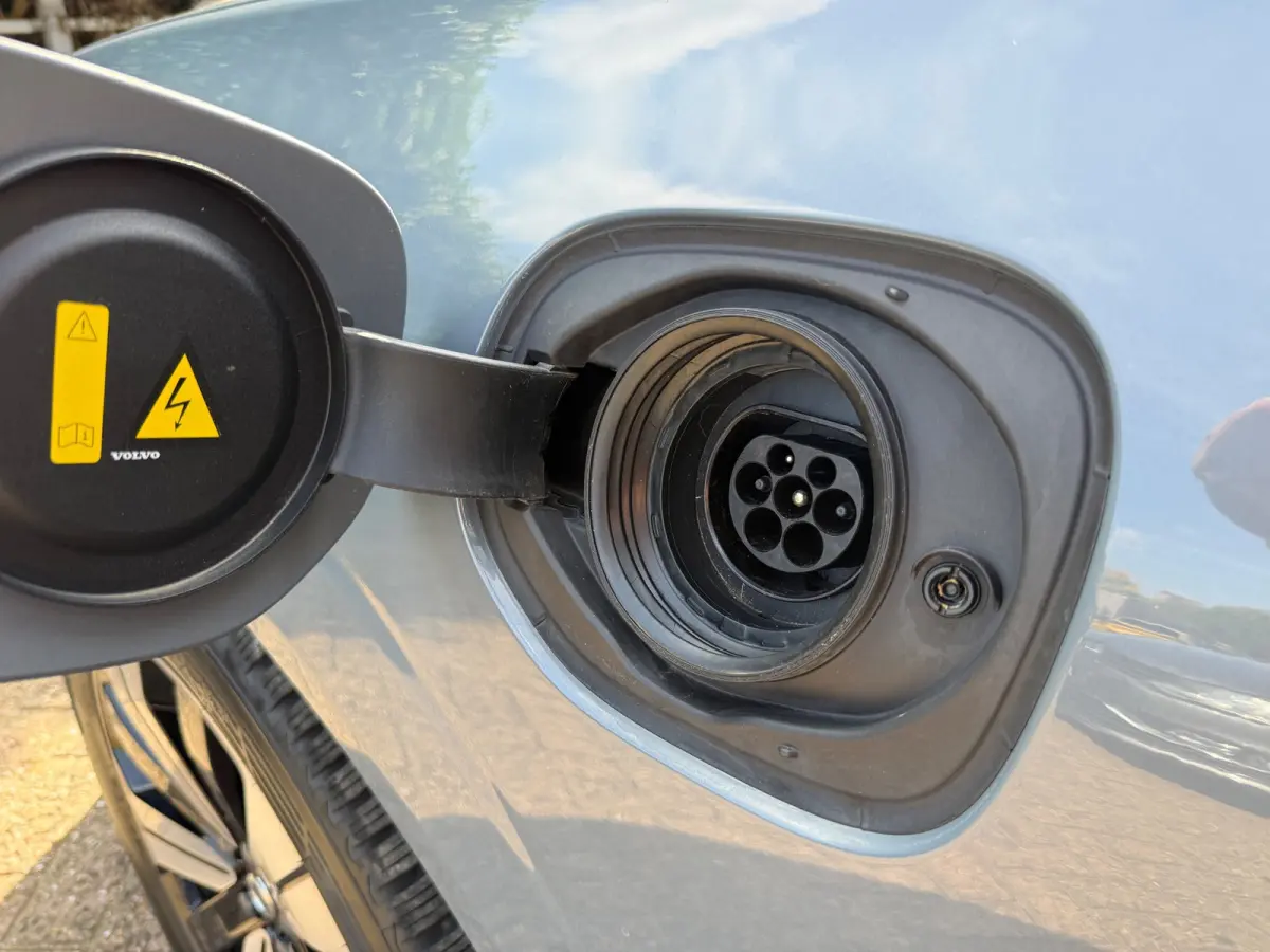 2.0 T6 Plug-in hybrid AWD Ultimate Bright|PANO/TRHK/ACC/CAMERA/