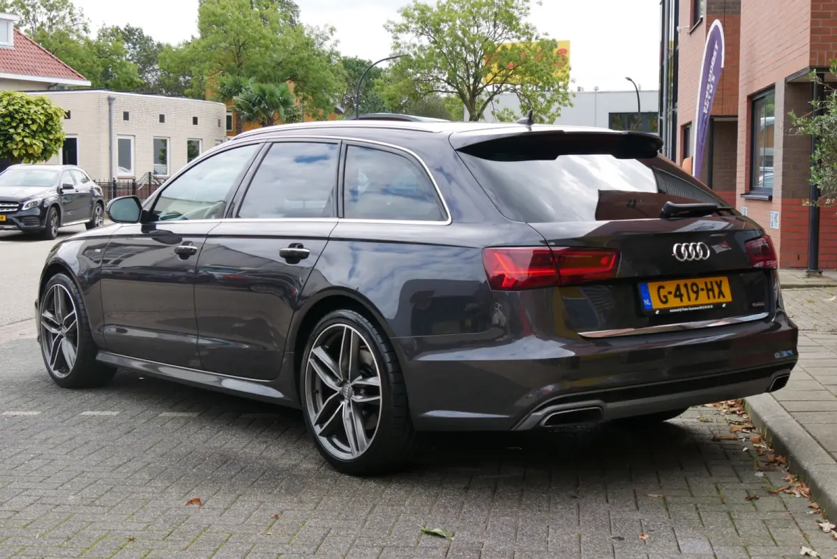 2.0 TFSI quattro Adrenalin Sport. stoel verwarm/koel. pano. standkachel