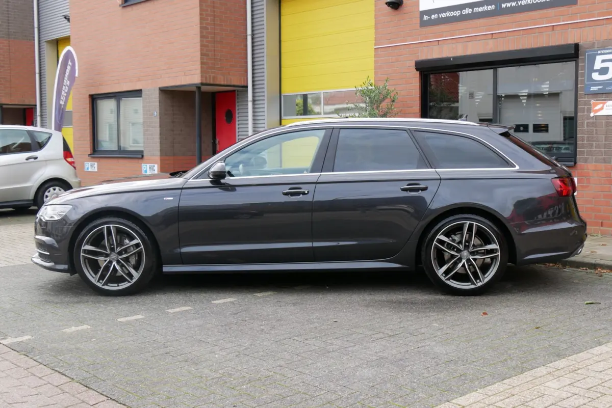 2.0 TFSI quattro Adrenalin Sport. stoel verwarm/koel. pano. standkachel