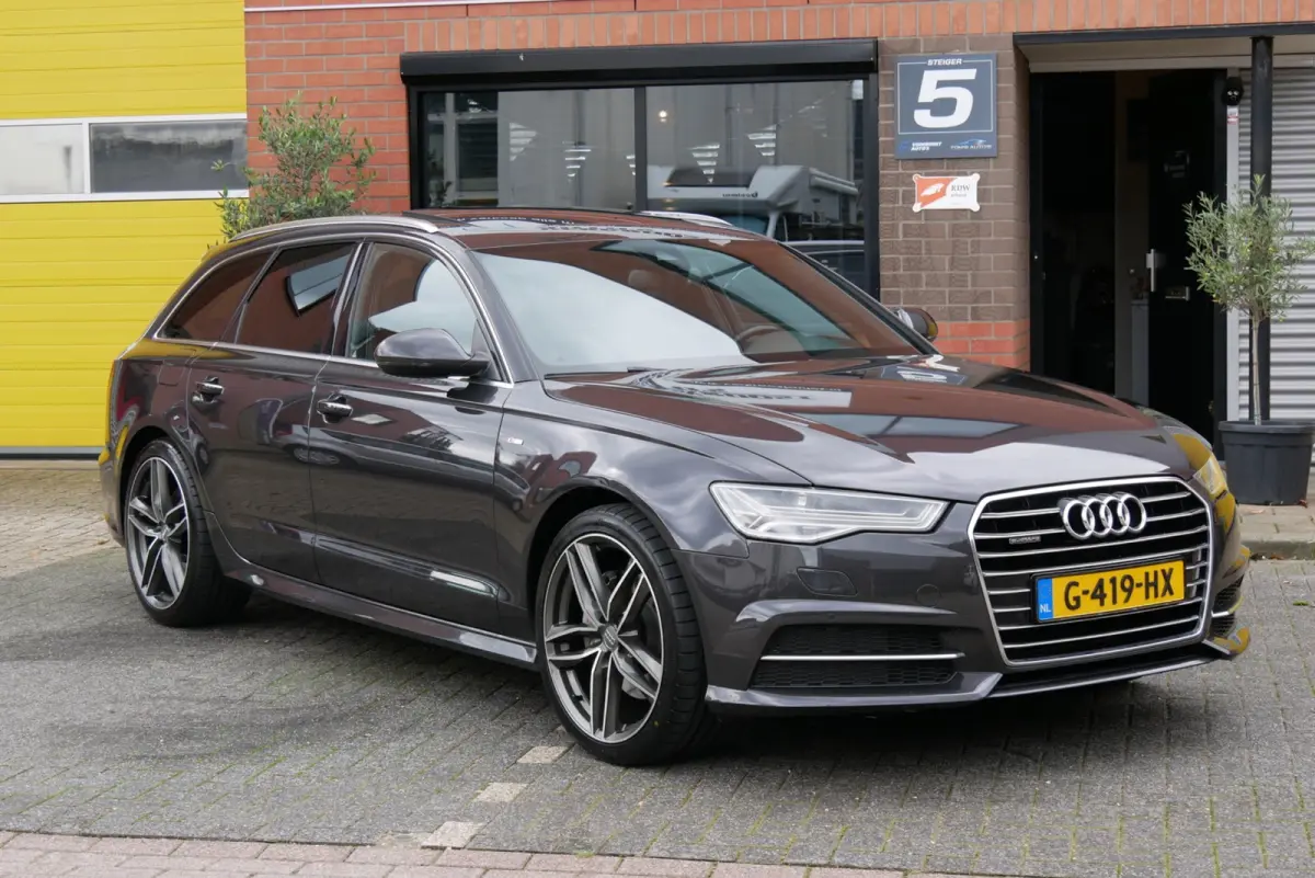 2.0 TFSI quattro Adrenalin Sport. stoel verwarm/koel. pano. standkachel