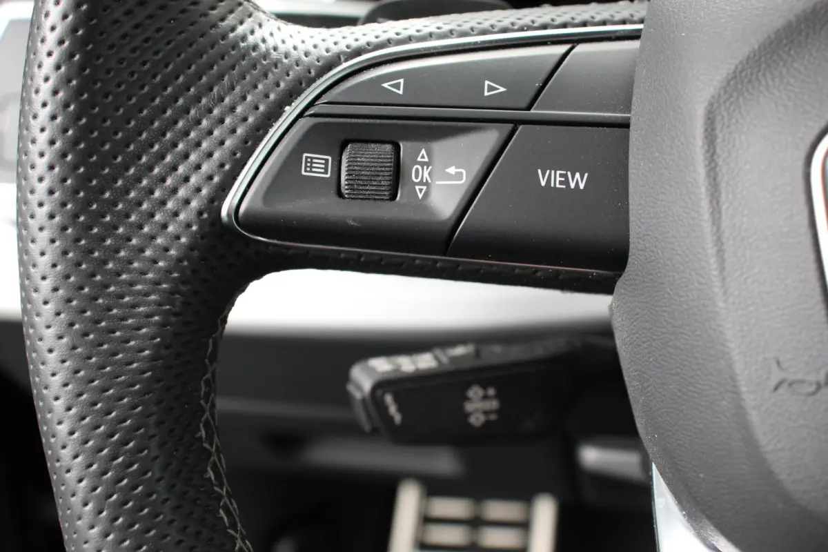 55 TFSI e PHEV quattro Pro Line S-Line 3* S-Line Leder B&O Trekhaak Elektrisch Luchtvering Led Dab Led Blackpack Stoelverwarming Stoelverkoeling Camera