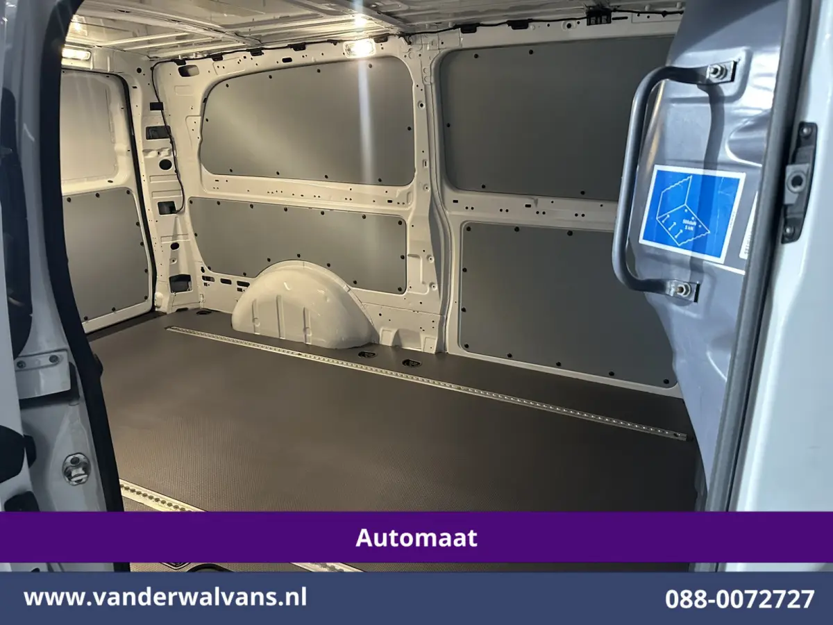 116 CDI 164pk 9G-Tronic Automaat L3H1 Euro6 Airco | Camera | Navigatie | MBUX | Cruisecontrol Stoelverwarming, Bijrijdersbank