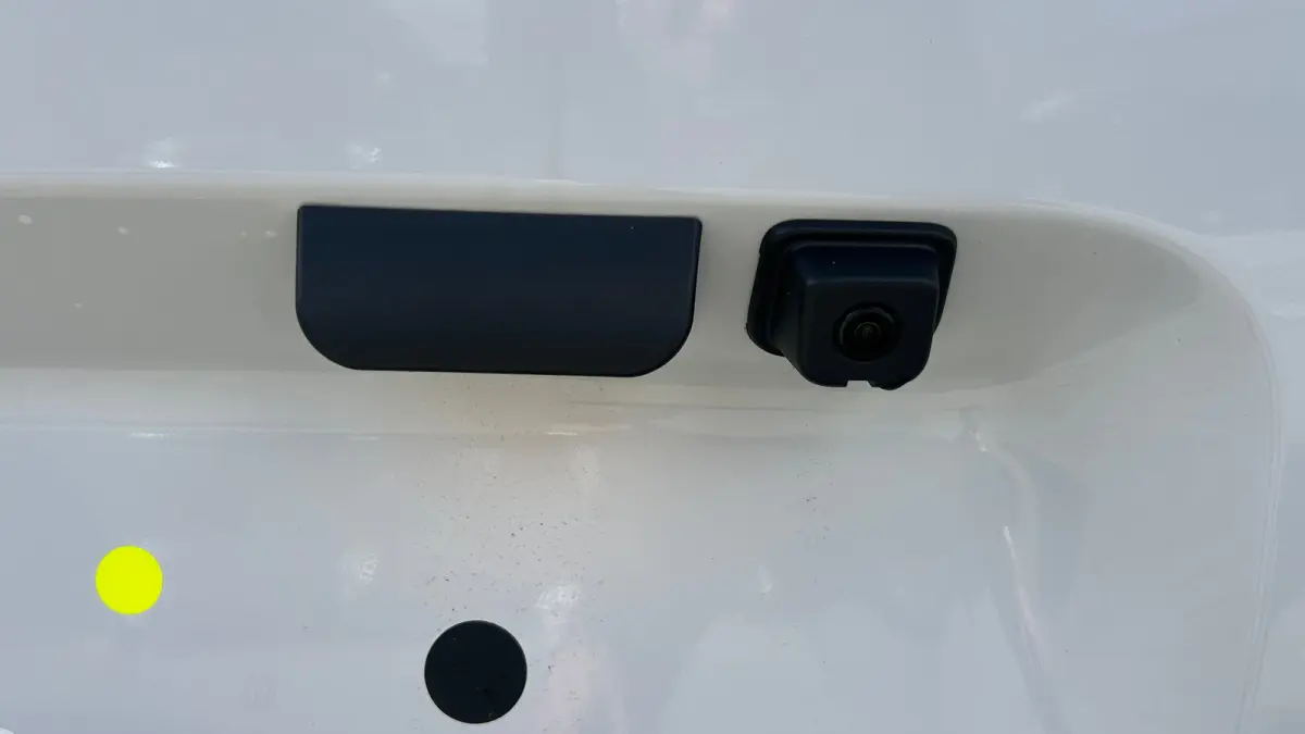 Standaard - L2 | Elektrisch verstelbare en verwarmbare buitenspiegels | Full Eco LED koplampen met dagrijverlichting | Parkeersensoren achter