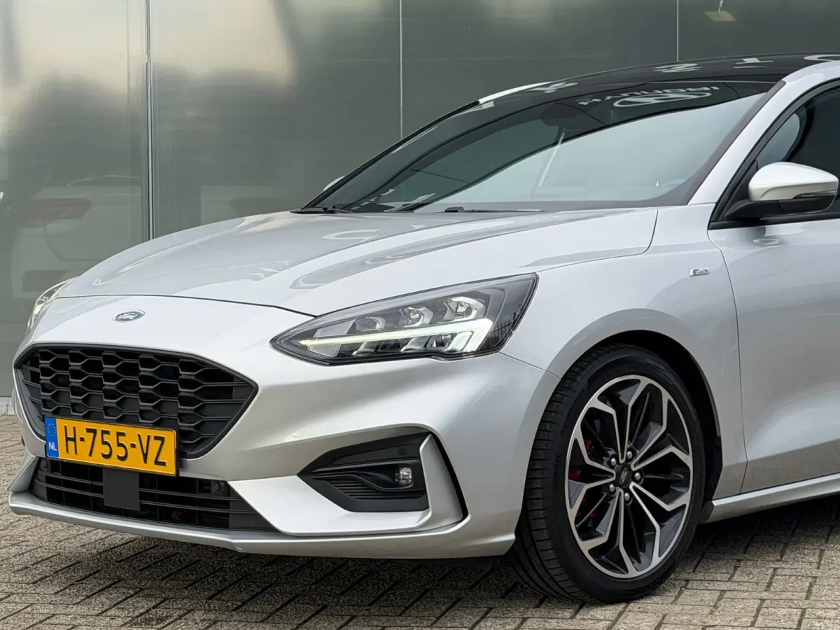 1.0 EcoBoost ST Line Business B&O/PANO/NAV/LED/