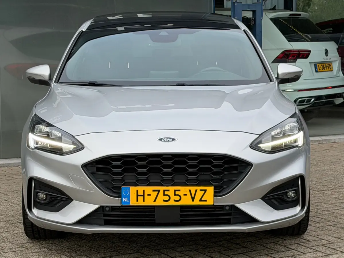 1.0 EcoBoost ST Line Business B&O/PANO/NAV/LED/