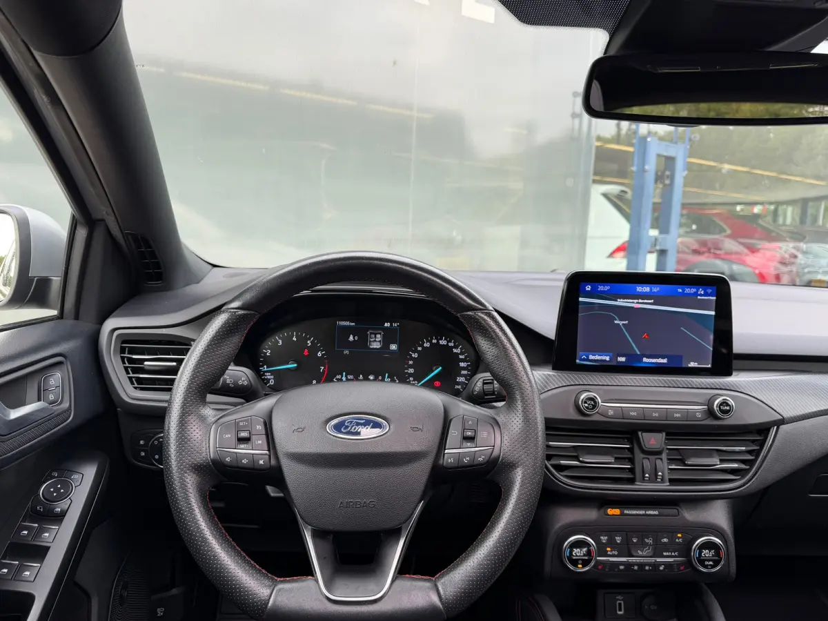 1.0 EcoBoost ST Line Business B&O/PANO/NAV/LED/