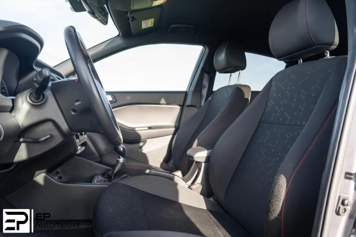 1.2 Carplay|Camera|ParkeerSensoren achter|Navi