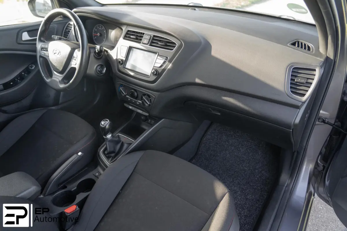 1.2 Carplay|Camera|ParkeerSensoren achter|Navi