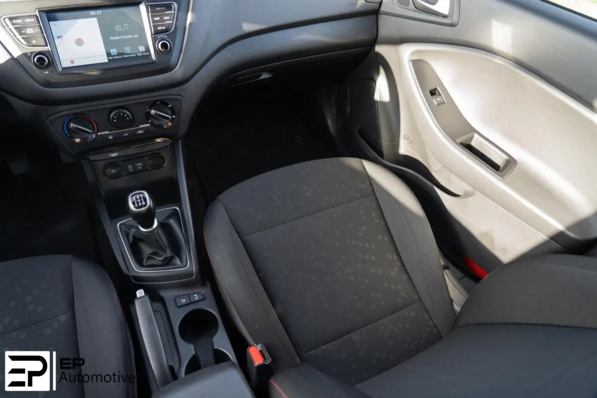 1.2 Carplay|Camera|ParkeerSensoren achter|Navi