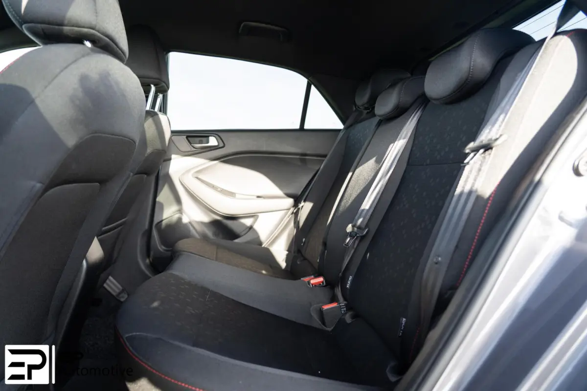 1.2 Carplay|Camera|ParkeerSensoren achter|Navi