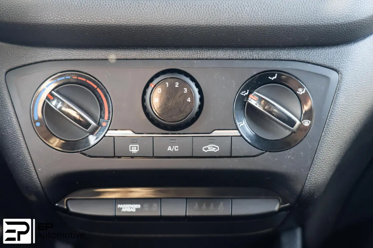 1.2 Carplay|Camera|ParkeerSensoren achter|Navi
