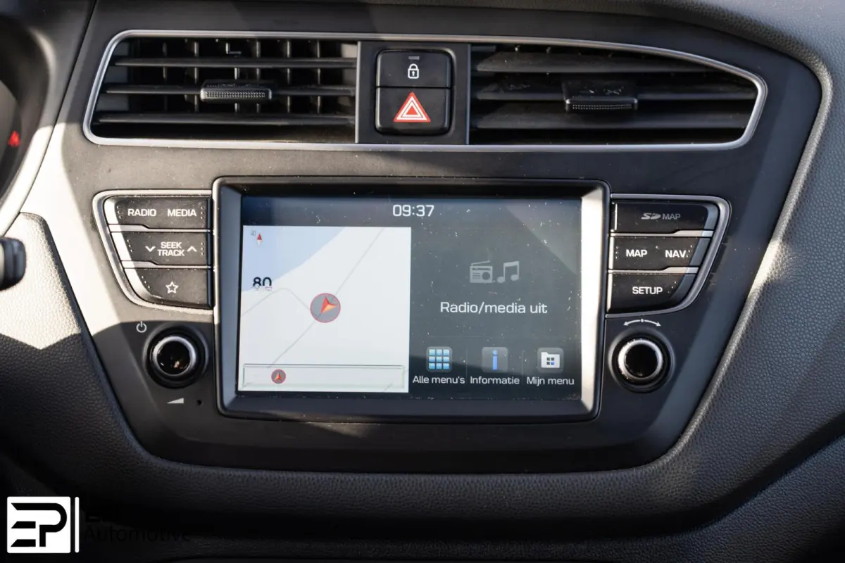 1.2 Carplay|Camera|ParkeerSensoren achter|Navi