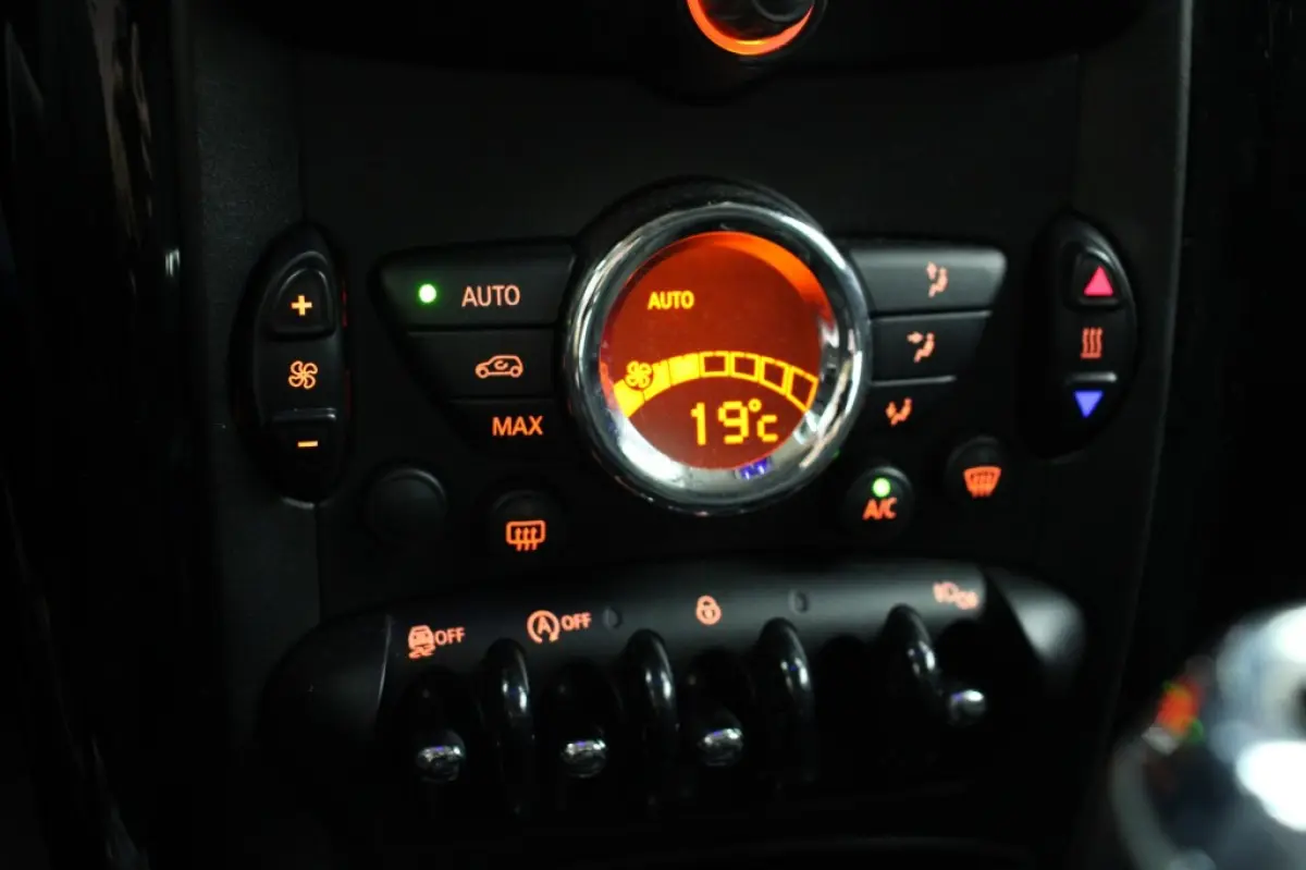 1.6D Country Pepper - Navi, Cruise, Clima