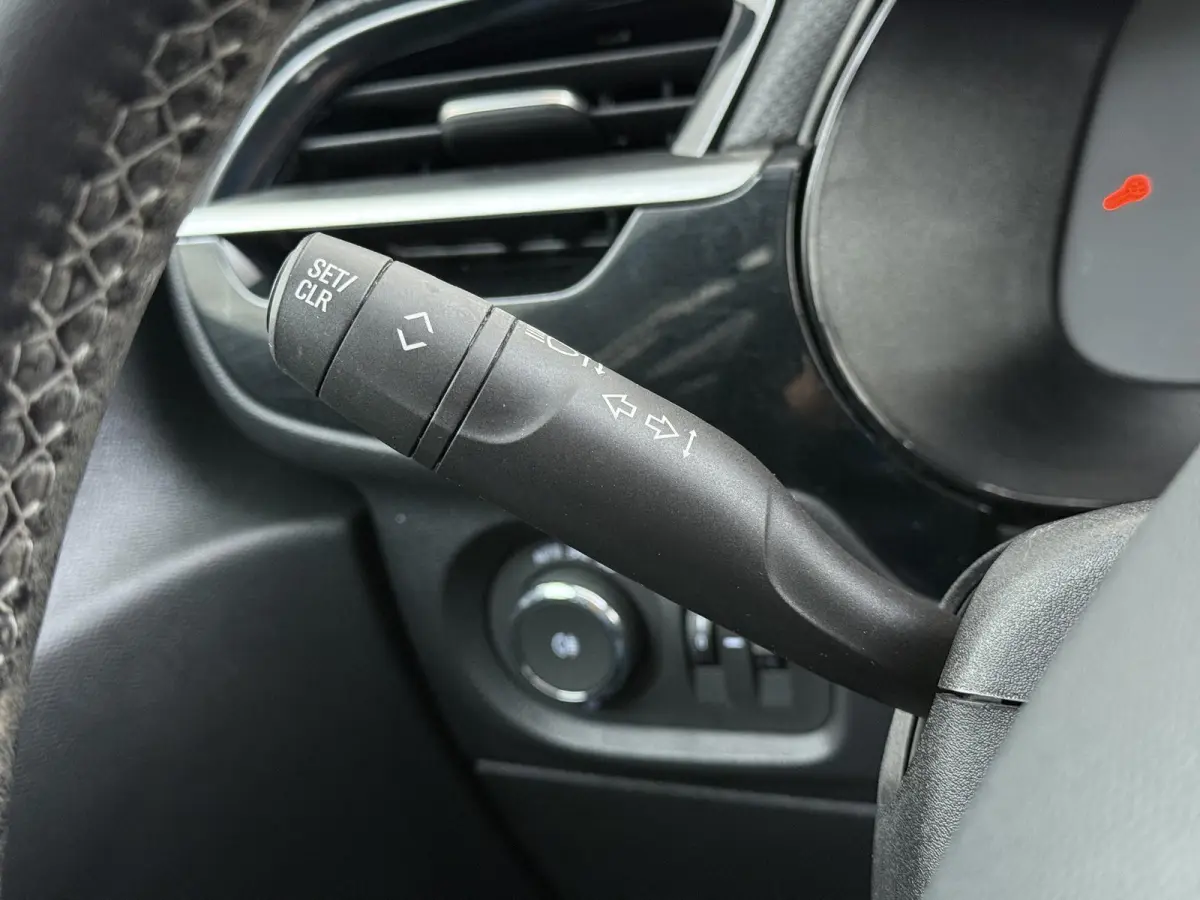 Elegance 50kWh | 1ste eigenaar | ACCU 90% | Winterpakket | 17"LMV | Parkeersensoren | AppleCarPlay/Android | AUTOMAAT