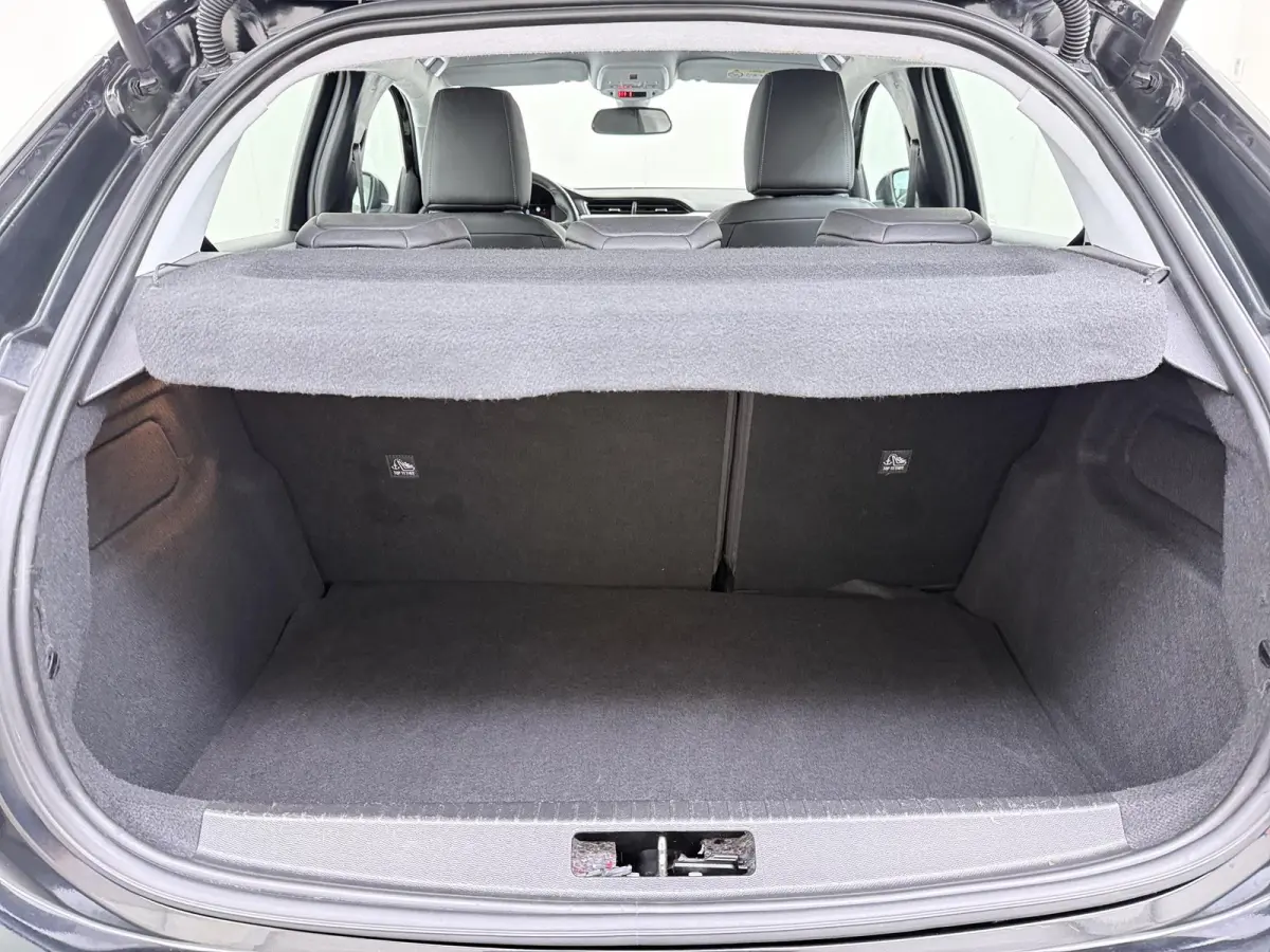 Elegance 50kWh | 1ste eigenaar | ACCU 90% | Winterpakket | 17"LMV | Parkeersensoren | AppleCarPlay/Android | AUTOMAAT