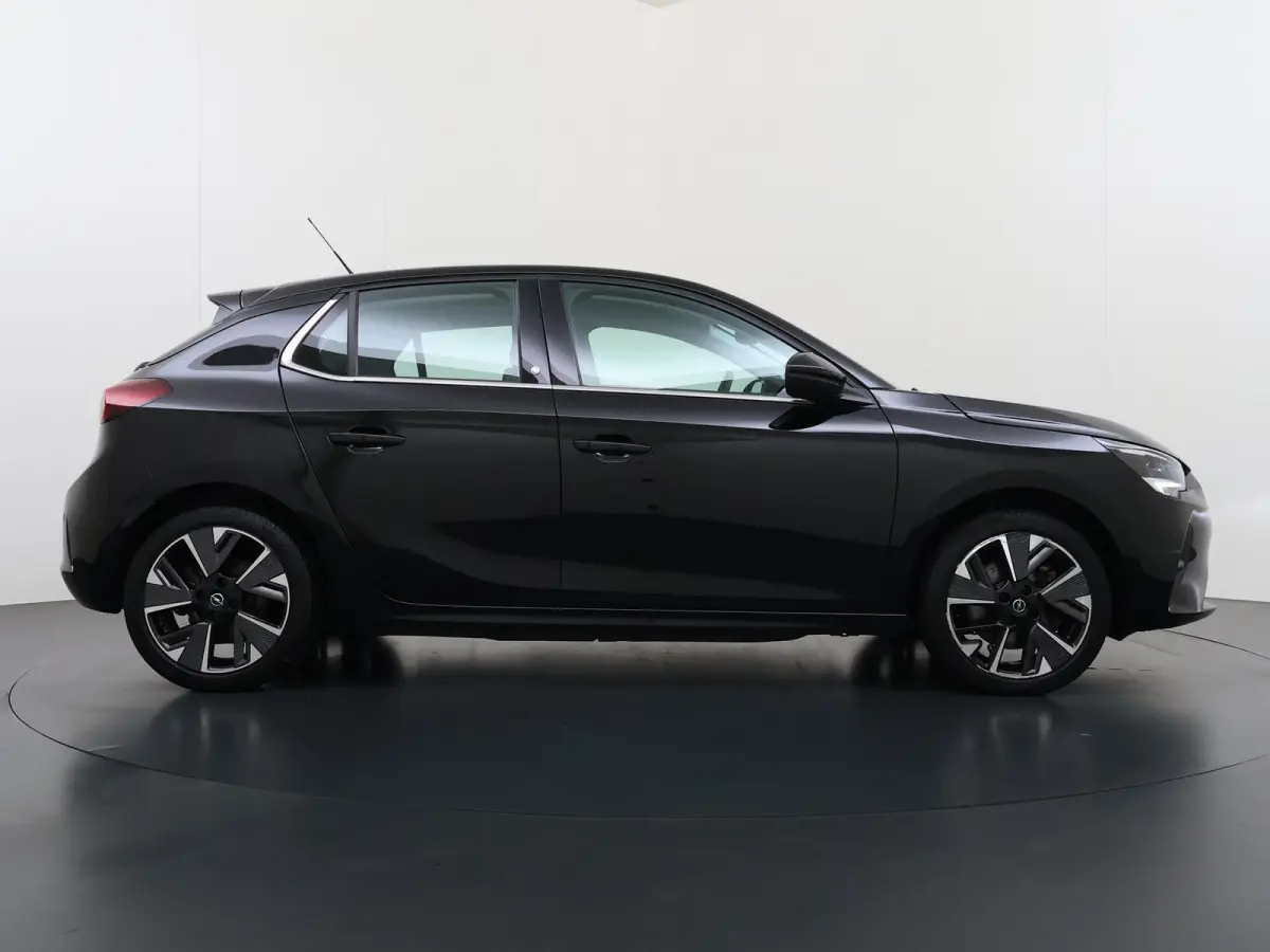 Elegance 50kWh | 1ste eigenaar | ACCU 90% | Winterpakket | 17"LMV | Parkeersensoren | AppleCarPlay/Android | AUTOMAAT