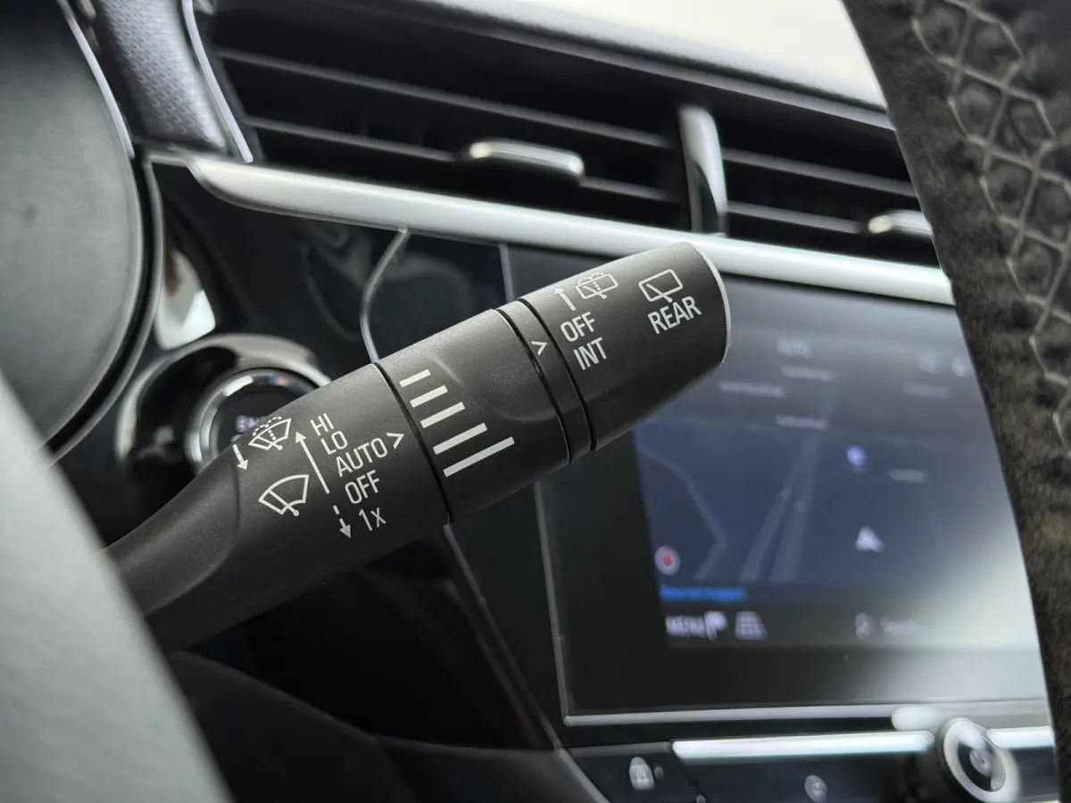 Elegance 50kWh | 1ste eigenaar | ACCU 90% | Winterpakket | 17"LMV | Parkeersensoren | AppleCarPlay/Android | AUTOMAAT