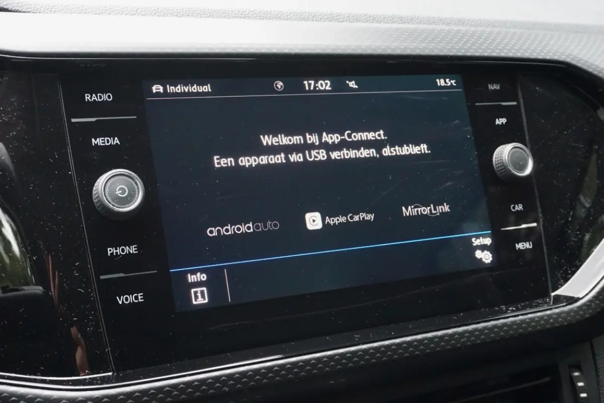 1.0 TSI R-Line Navi/App-Connect/Trekhaak!