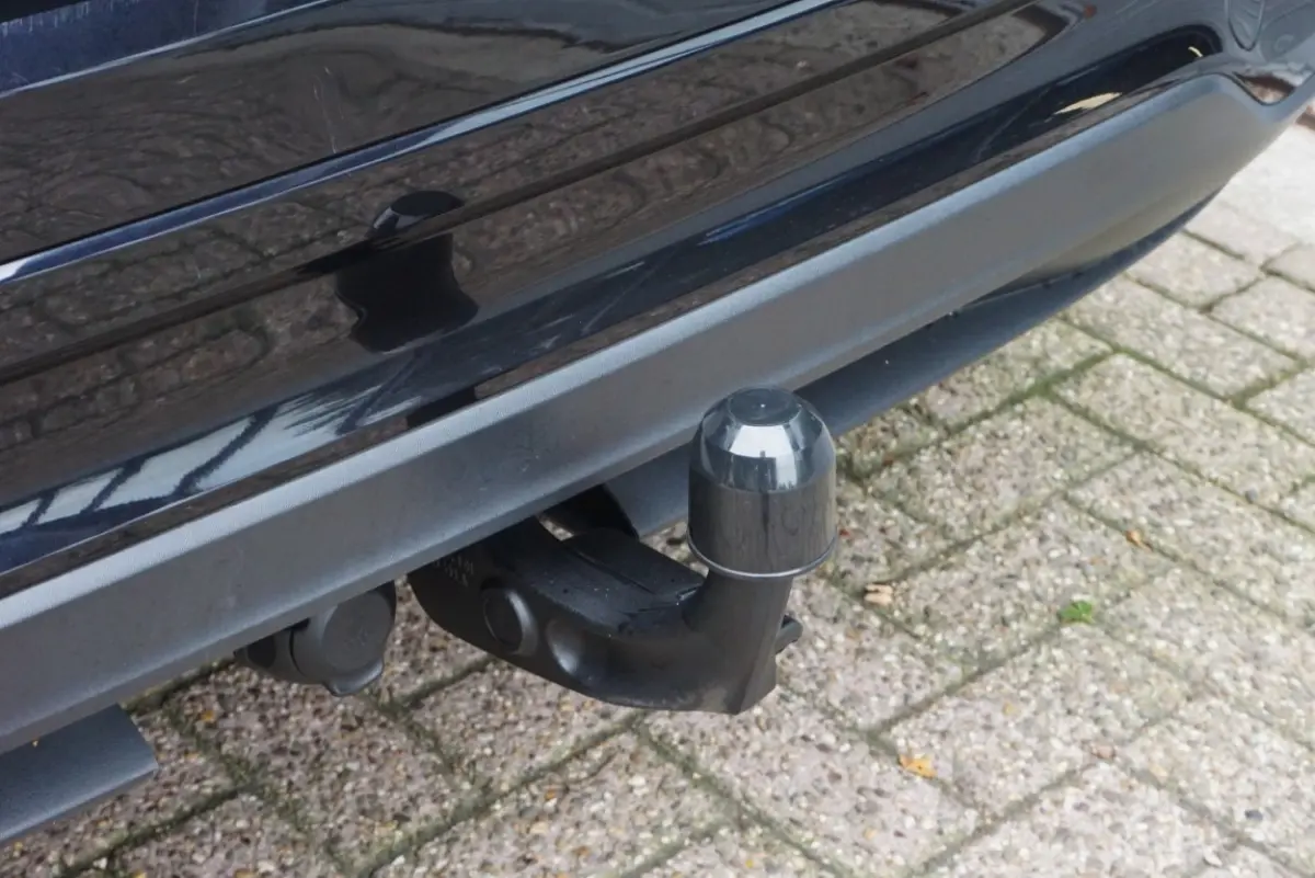 1.0 TSI R-Line Navi/App-Connect/Trekhaak!