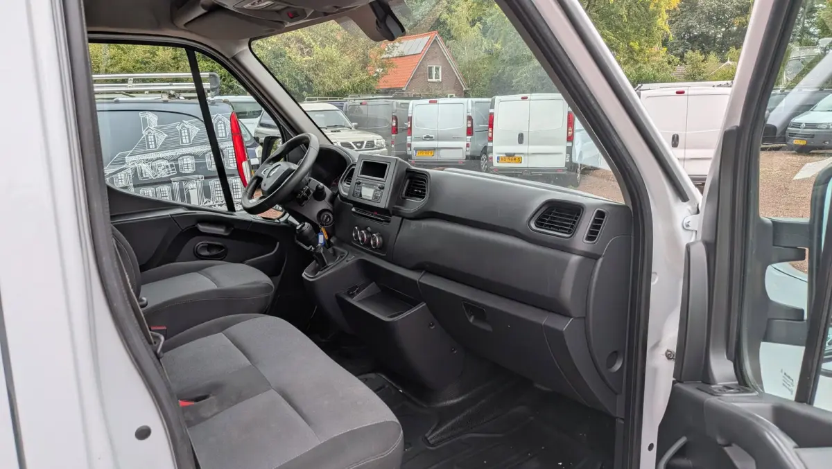 T35 2.3 dCi 165 L4H2 EL Energy Comfort
