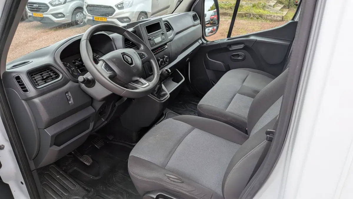 T35 2.3 dCi 165 L4H2 EL Energy Comfort