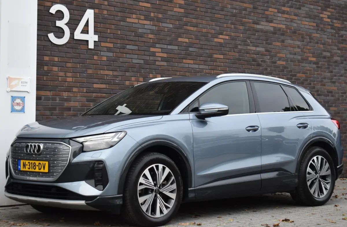 40 Launch edition Advanced 77 kWh MATRIX LED