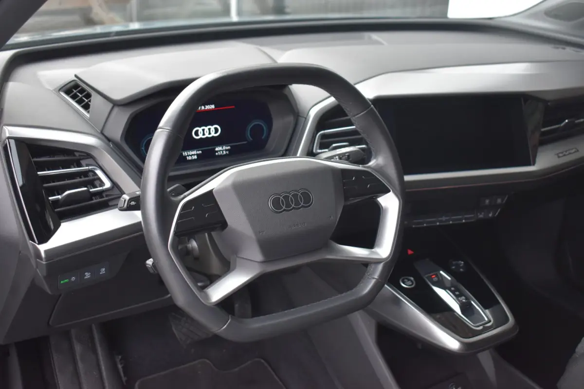 40 Launch edition Advanced 77 kWh MATRIX LED