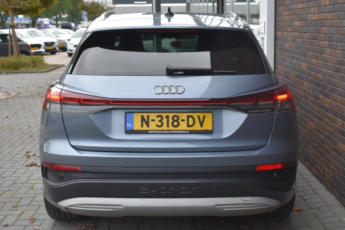 40 Launch edition Advanced 77 kWh MATRIX LED