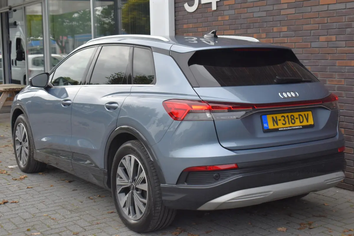 40 Launch edition Advanced 77 kWh MATRIX LED