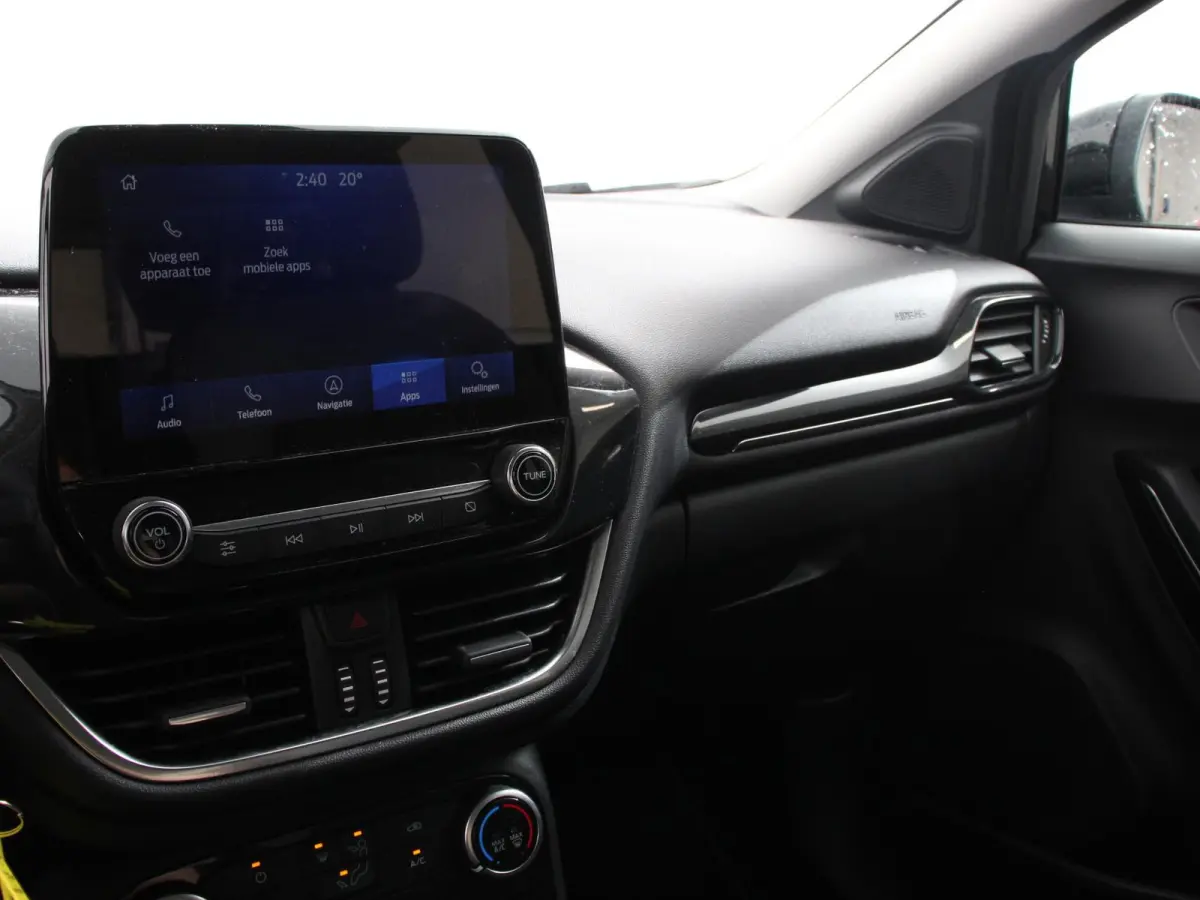 1.0 EcoBoost Automaat Titanium Climate control Cruise control LED Parkeersensor achter Lichtmetalen velgen Navigatie Apple Carplay/ Android Auto