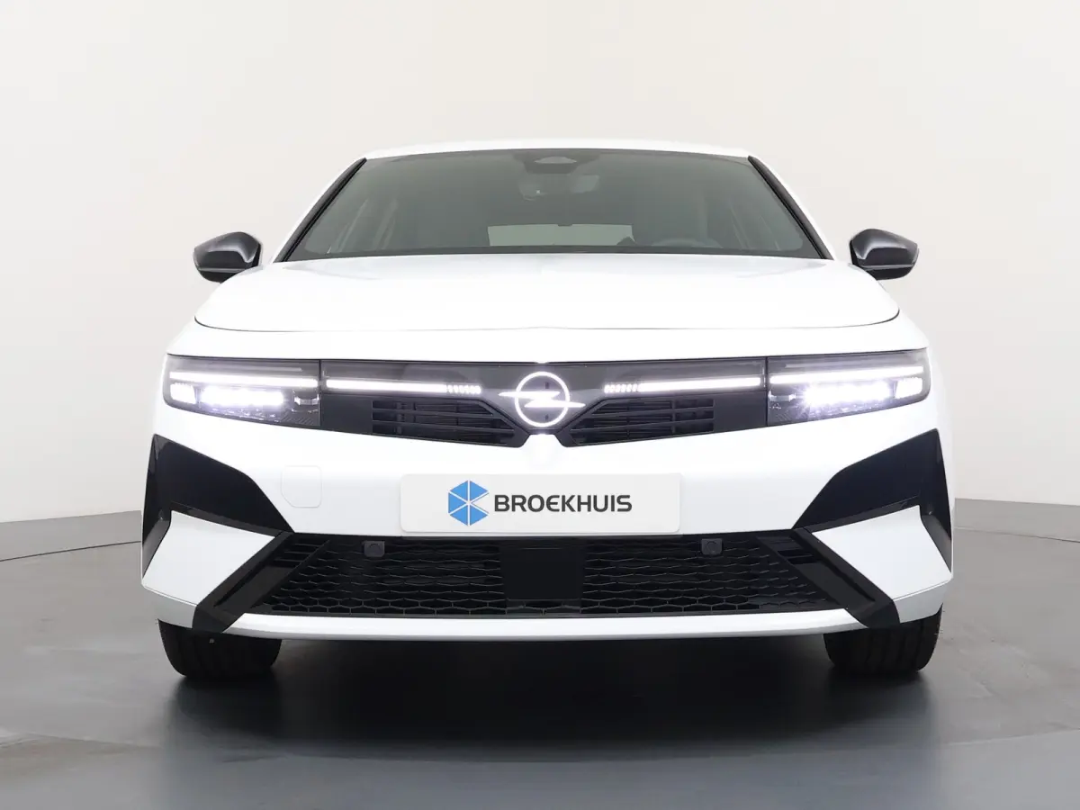 1.6 Plug-in-Hybrid 195pk GS | 3,7 kW boordlader | 7,4 kW boordlader | Achteruitrijcamera 180°