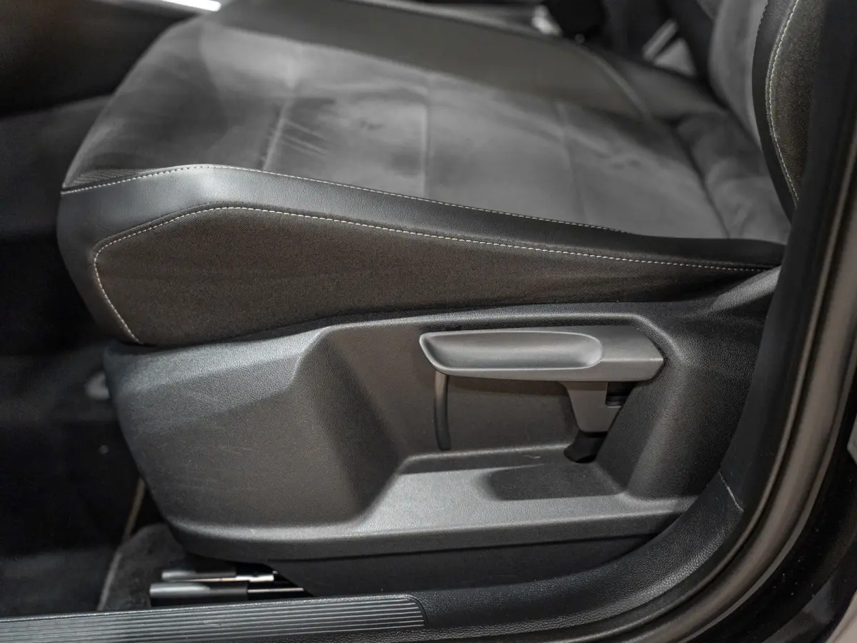 1.5 TSI 150PK Style Business, Facelift, Virtual Cockpit, IQ Led, Apple Carplay, ACC, Keyless, Cam, Voll Onderhoud