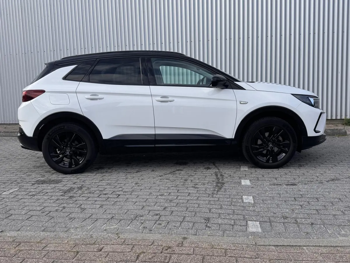 1.2 Turbo GS Line | Trekhaak | Afwijkende dakkleur | Apple Carplay/Android Auto|telefoonintegratie premium | Bluetooth telefoonvoorbereiding