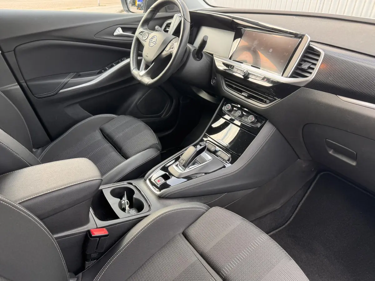 1.2 Turbo GS Line | Trekhaak | Afwijkende dakkleur | Apple Carplay/Android Auto|telefoonintegratie premium | Bluetooth telefoonvoorbereiding