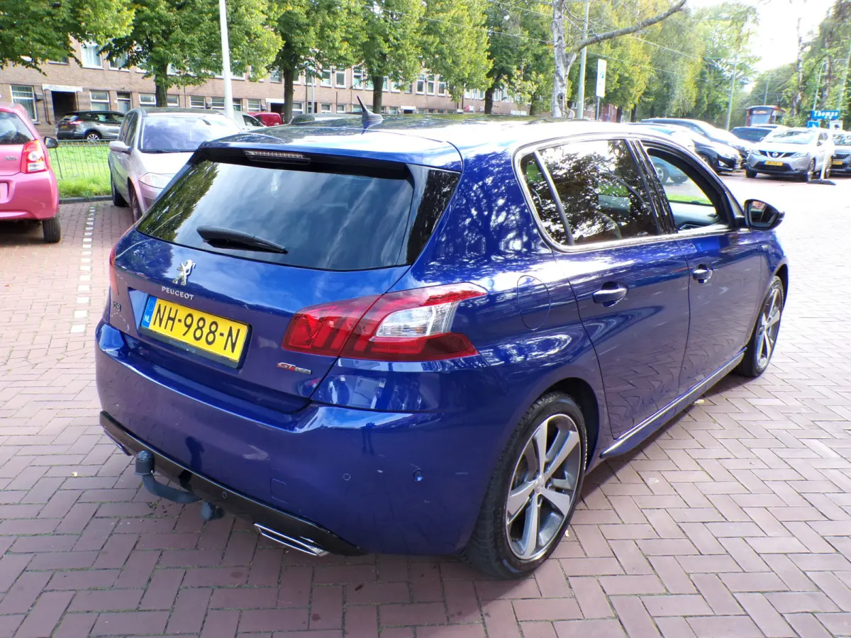 1.2 PureTech GT-line 2E EIG GEHEEL PEUGEOT DEALER ONDERHOUDEN...