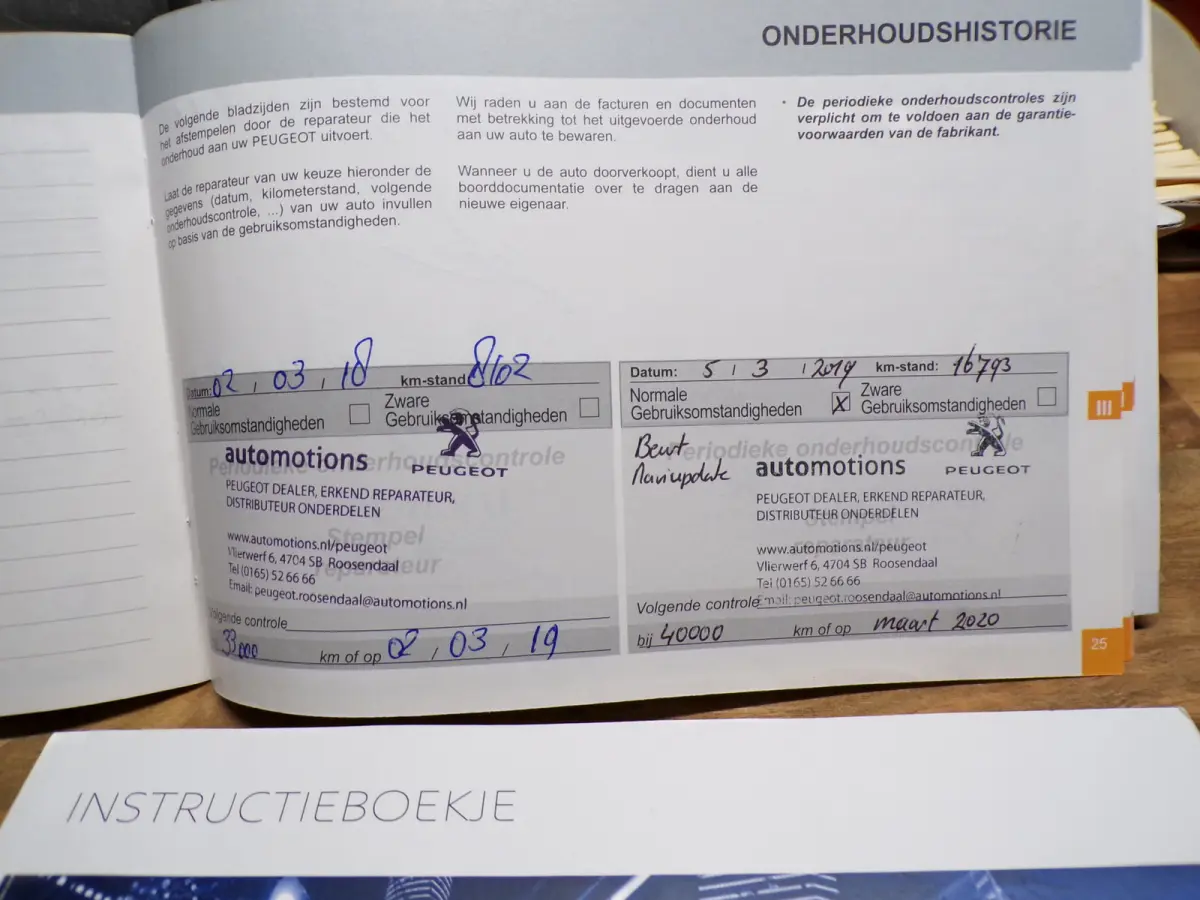 1.2 PureTech GT-line 2E EIG GEHEEL PEUGEOT DEALER ONDERHOUDEN...