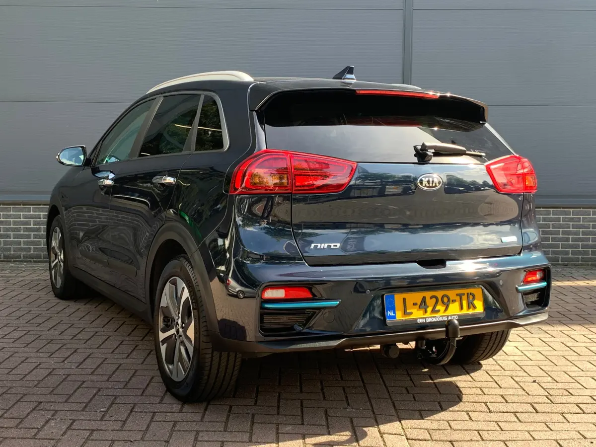 DynamicPlusLine 64 kWh / Trekhaak / Dealer onderhouden / Apple carplay / Android auto / Navigatie / Achteruitrijcamera / Stoelverwarming / Cruise control /