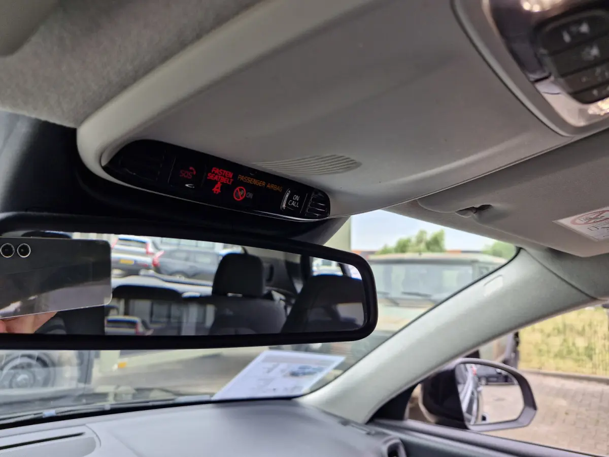 T2 Momentum | Camera | Lane keeping Aid | Apple carplay