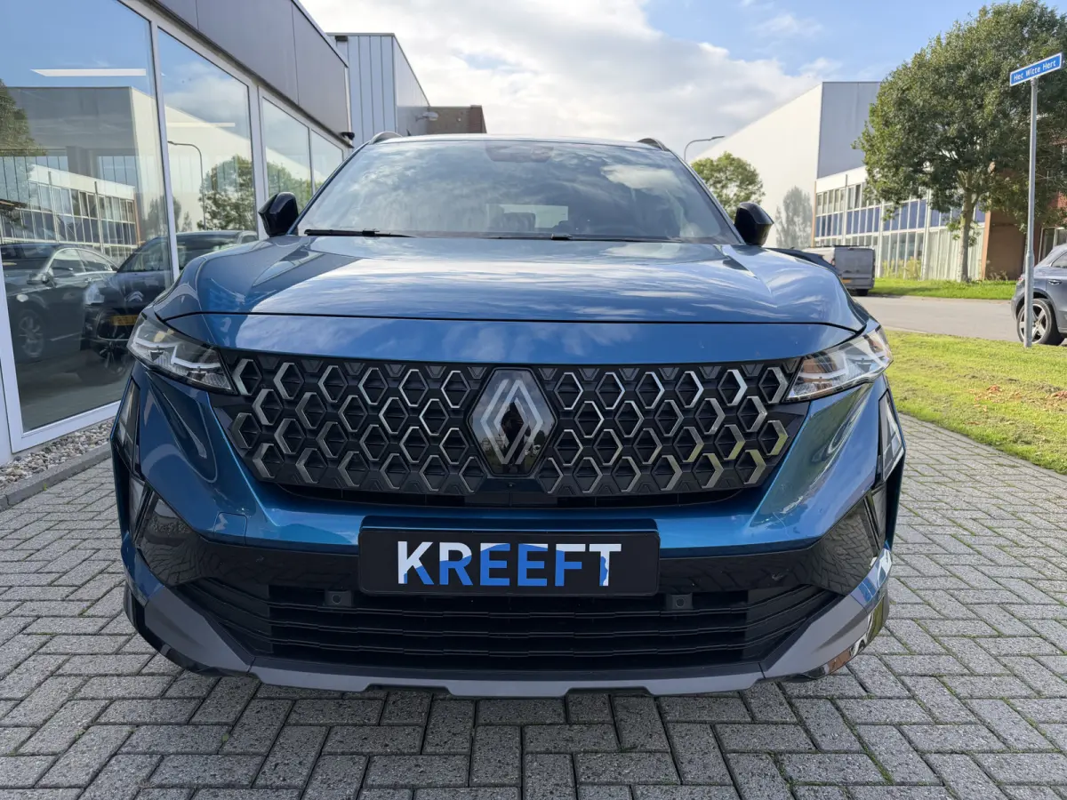1.2 E-Tech full hybrid 200 esprit Alpine Blauw!