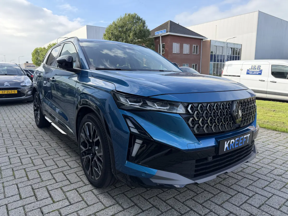 1.2 E-Tech full hybrid 200 esprit Alpine Blauw!