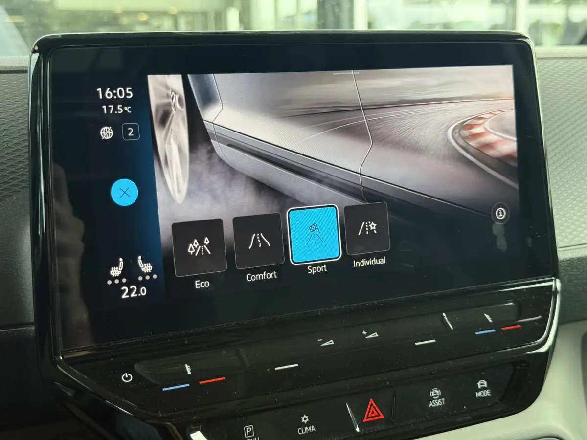 77 kWh | 417km | Adapt. Cruisec. | Stoelverw. | Trekhaak | Camera