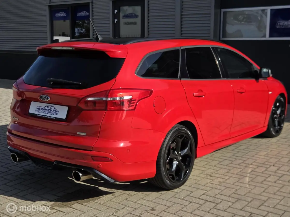 1.5 Red Edition ST-line