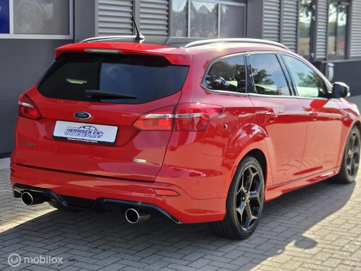 1.5 Red Edition ST-line