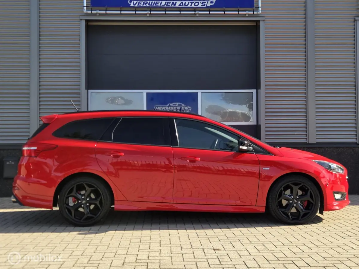 1.5 Red Edition ST-line
