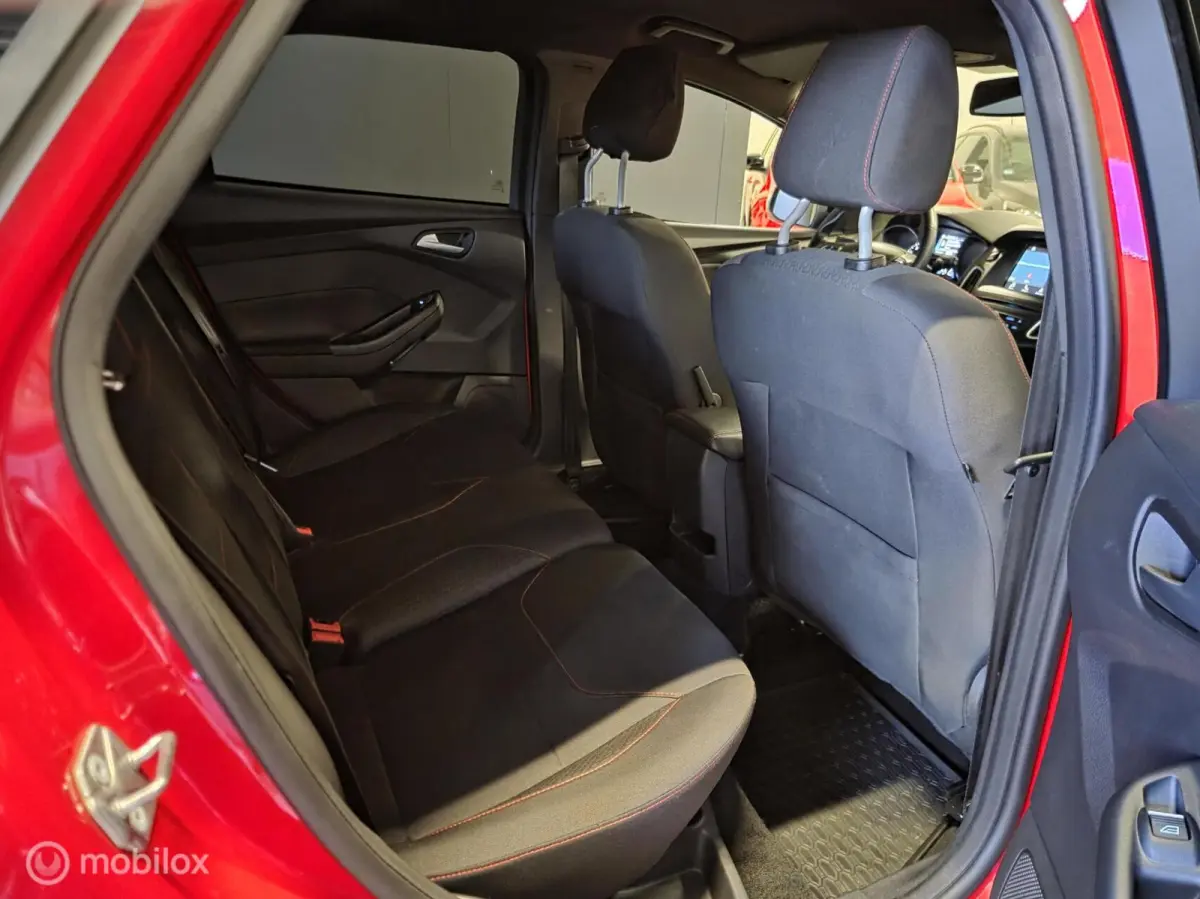 1.5 Red Edition ST-line