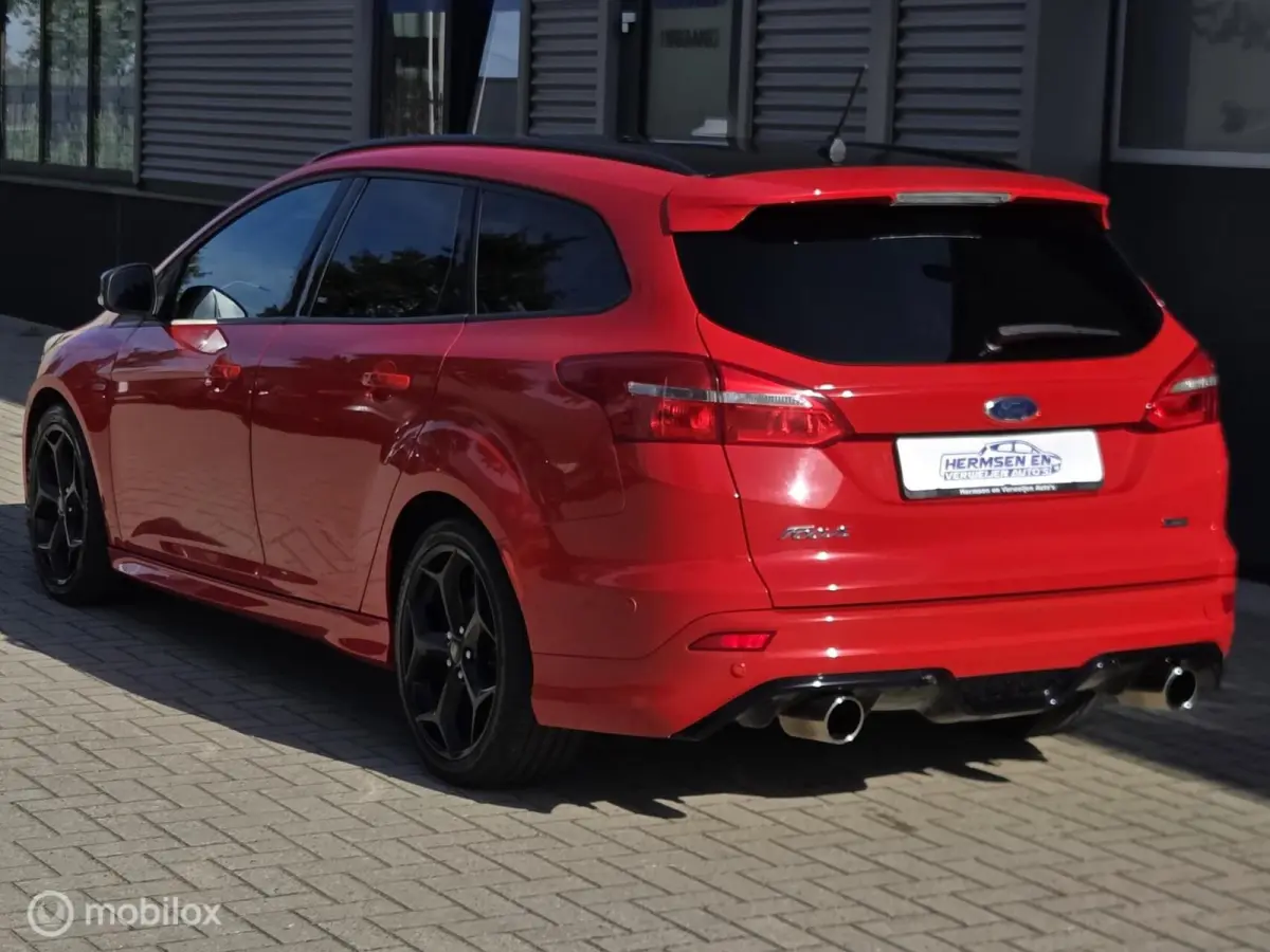 1.5 Red Edition ST-line