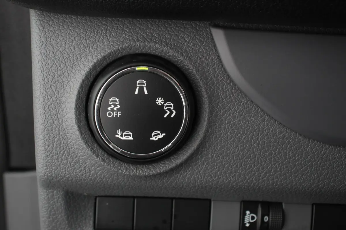 1.5 D-4D 116pk Dynamic VP 9 persoons Trekhaak Airco Cruise Control Bluetooth Getinte ramen
