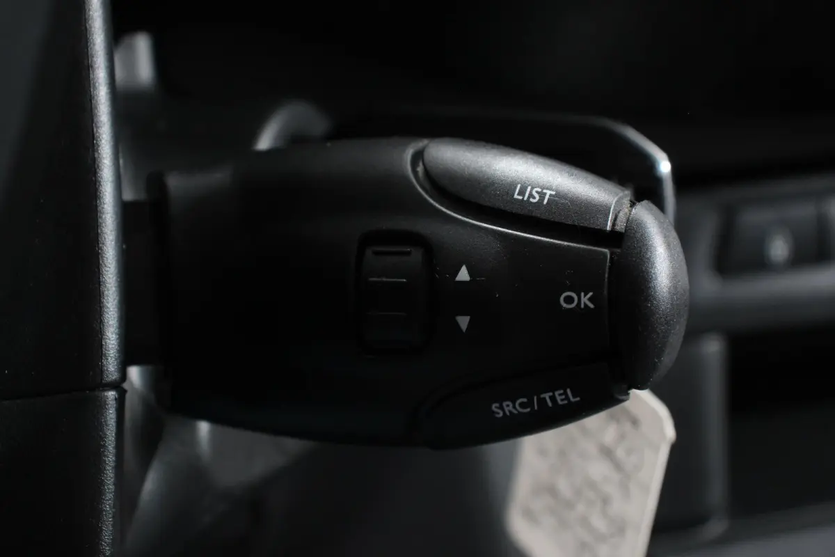 1.5 D-4D 116pk Dynamic VP 9 persoons Trekhaak Airco Cruise Control Bluetooth Getinte ramen